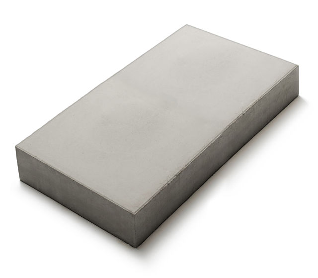 Våtpressad betongplatta Klara i naturgrå;350×700×80 mm – produktfoto.
