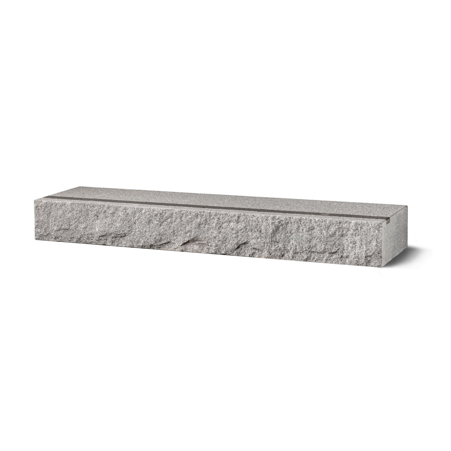 Blocksteg i granit;Porto grå;2000x350x170 mm;med infräst kontrastmarkering.
