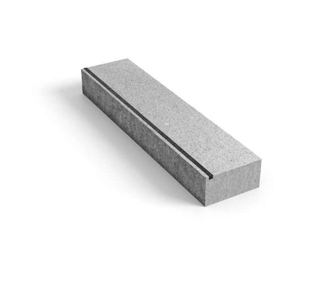 Produktbild på blocksteg i granit med infräst kontrastmarkering;med måtten 1500x350x150 mm i färgen Porto grå