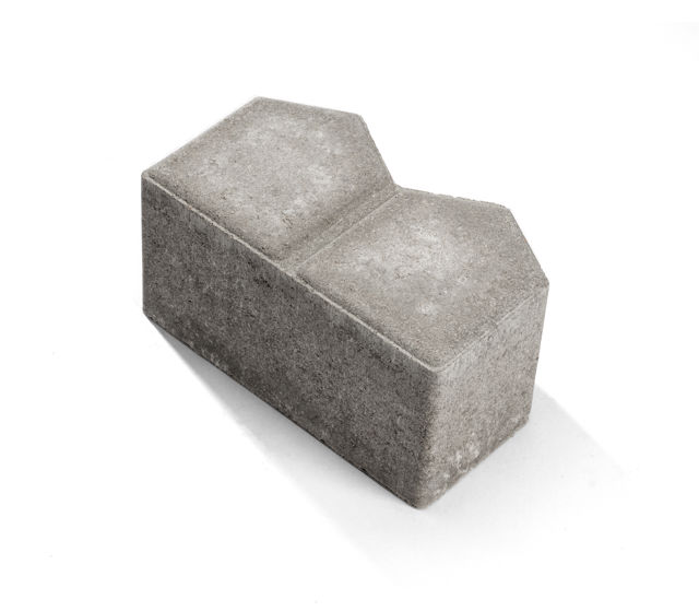 Produktbild på Hexasten;slutsten i formatet 200x115x100 mm i naturgrått.